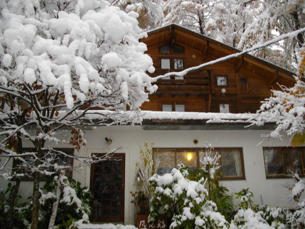 Pension Kazamidori Hakuba Exterior photo